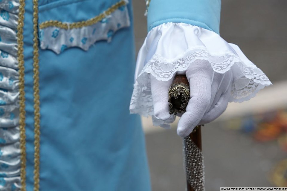 22 Le mani delle maschere al carnevale di Venezia 2013