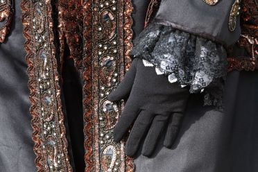 Le mani delle maschere al carnevale di Venezia 2013