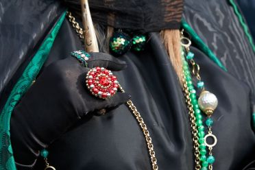 Le mani delle maschere al carnevale di Venezia 2013